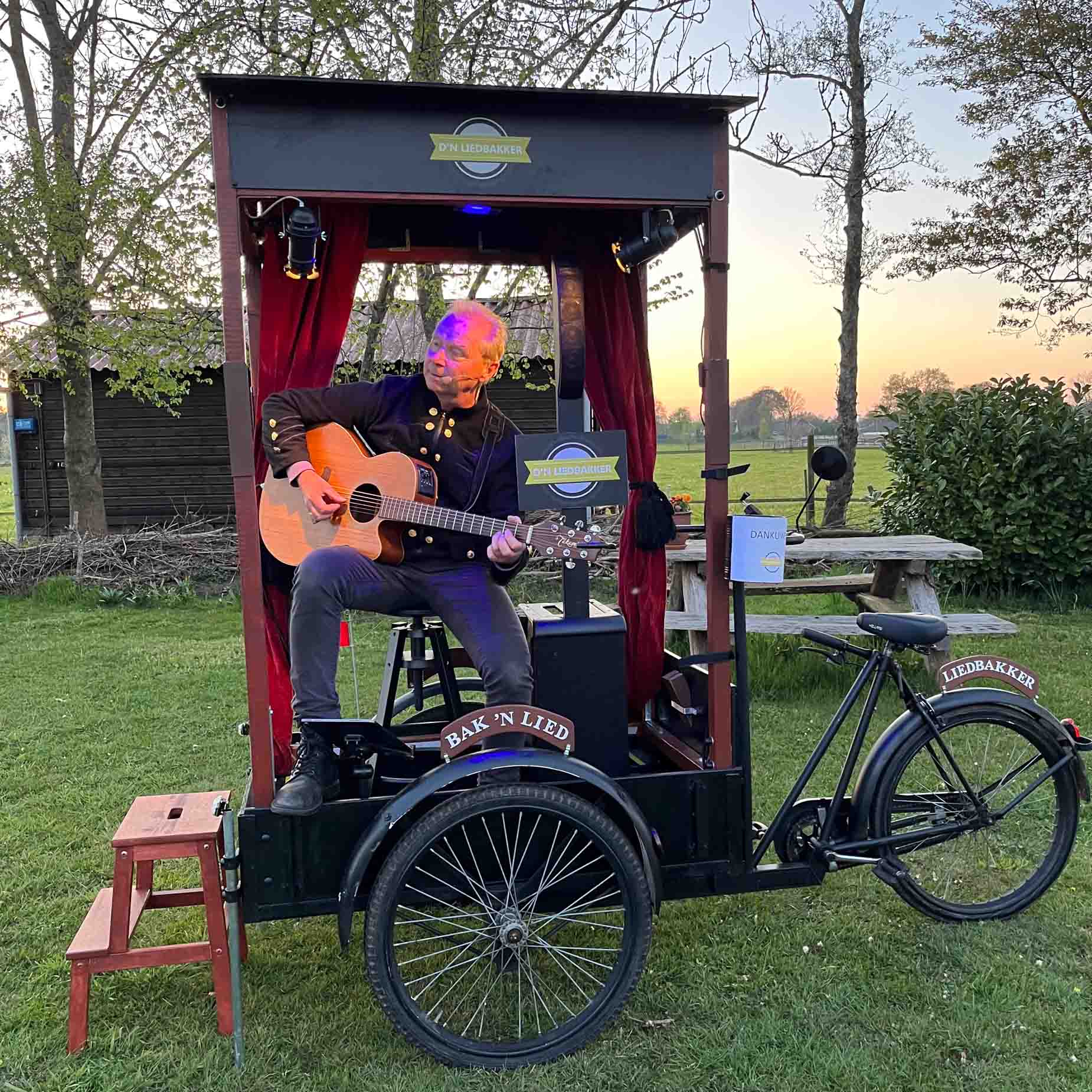 Poptroubadour Ed Citroen | EdCitroen.nl Poptroubadour Ed Citroen | EdCitroen.nl