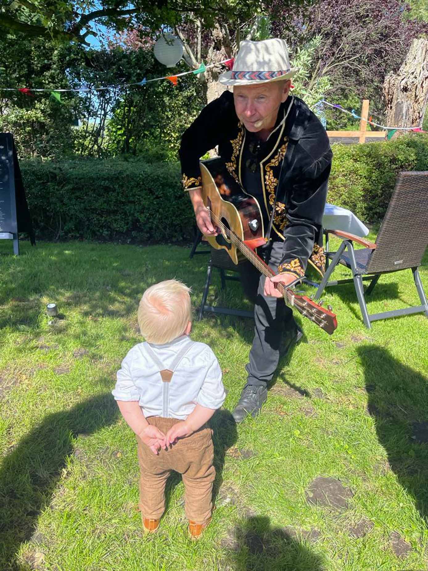 Poptroubadour Ed Citroen | EdCitroen.nl Poptroubadour Ed Citroen | EdCitroen.nl